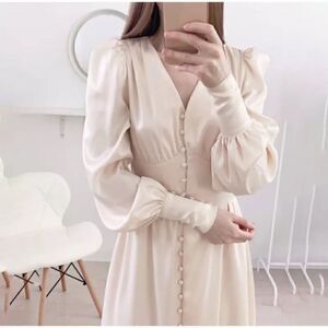 𝅺 Cream Beidge Satin Midi Dress